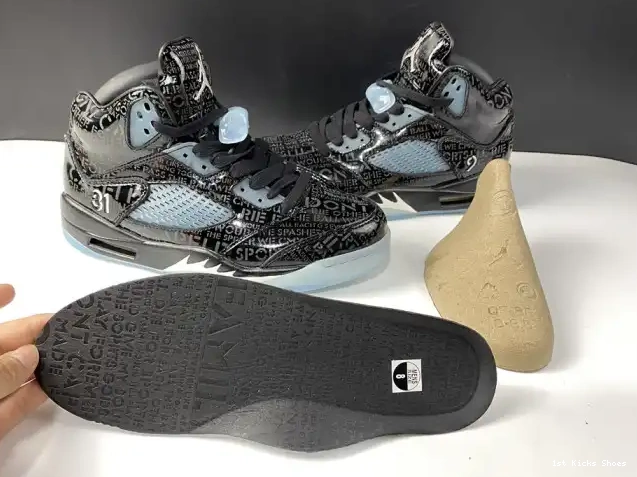 1st Kicks Jordan 633068-010 Retro AIR Doernbecher 5 0604